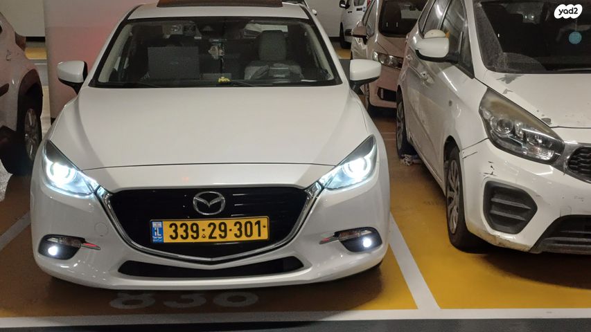 מאזדה 3