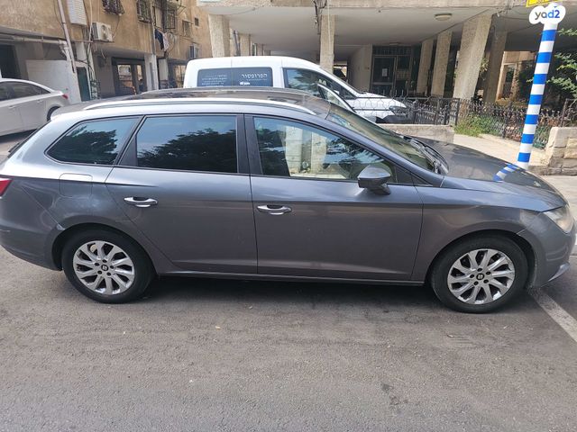מודעת רכב סיאט לאון