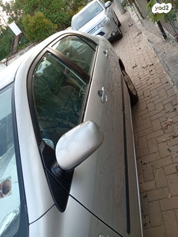 מודעת רכב טויוטה קורולה