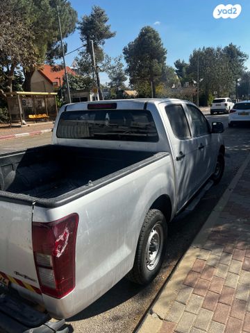 איסוזו די-מקס