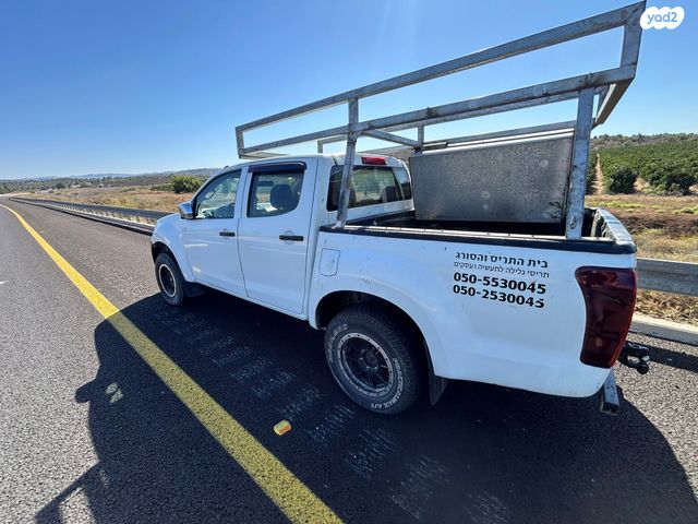 איסוזו די-מקס