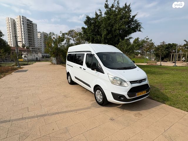 פורד טרנזיט קוסטום