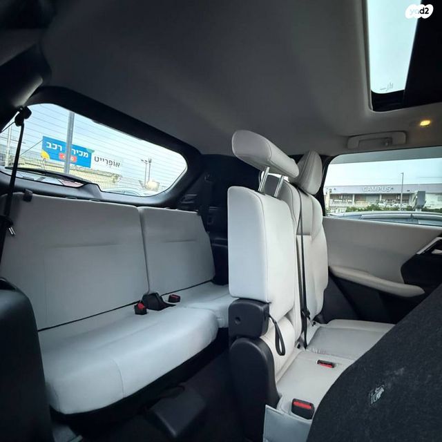 מיצובישי אאוטלנדר