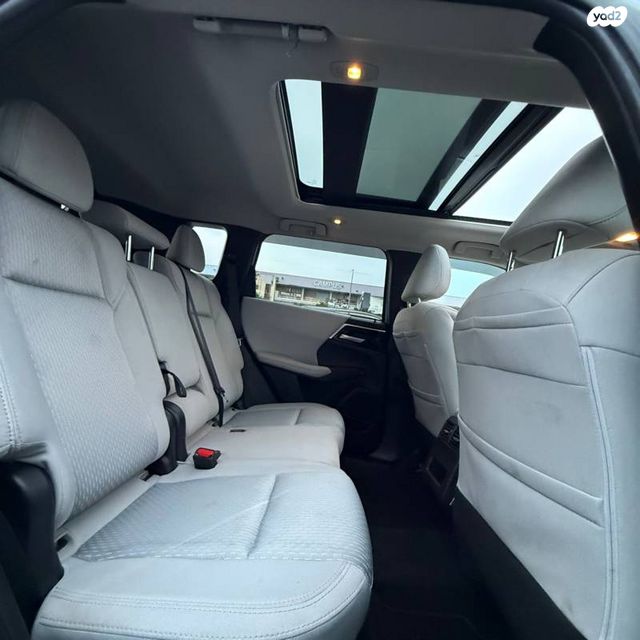 מיצובישי אאוטלנדר