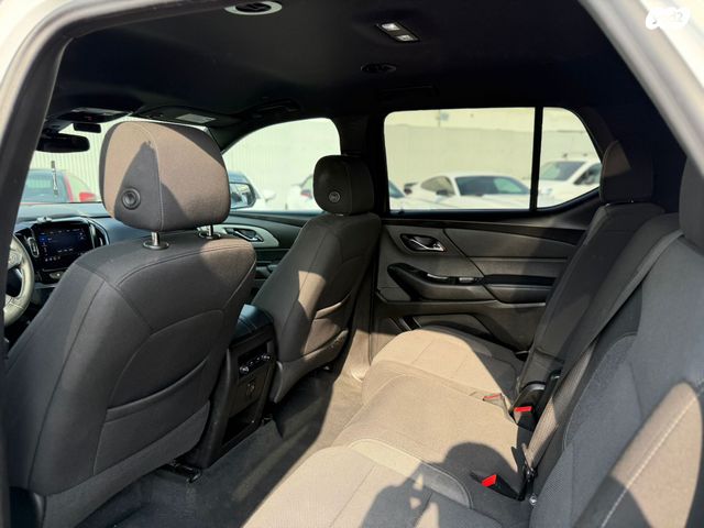 שברולט טראוורס