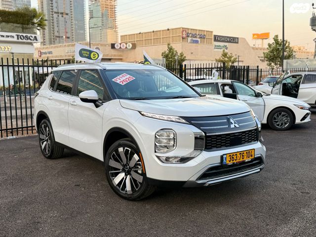 מיצובישי אאוטלנדר