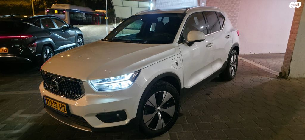 מודעת רכב וולוו XC40