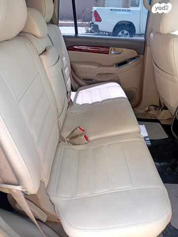 טויוטה לנד קרוזר