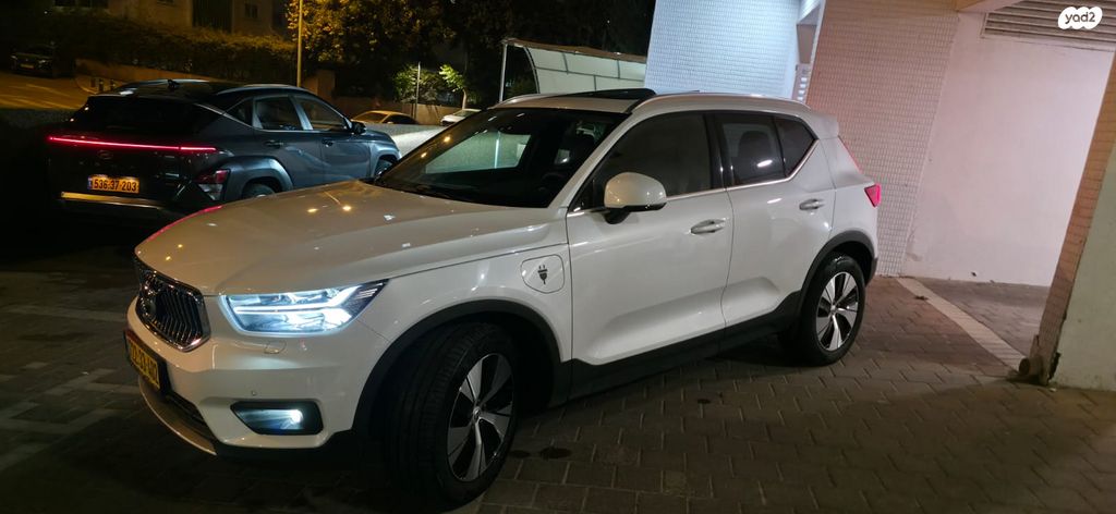 וולוו XC40