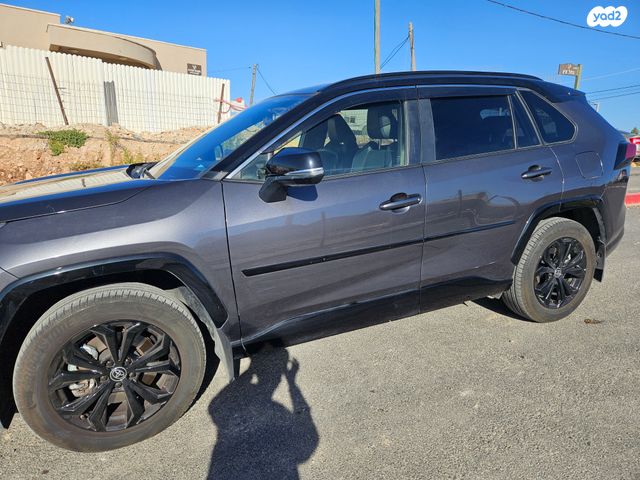 טויוטה RAV4