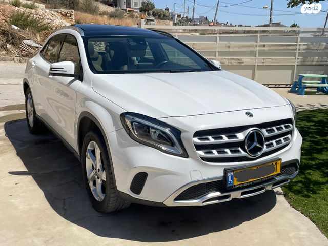 מרצדס-בנץ GLA