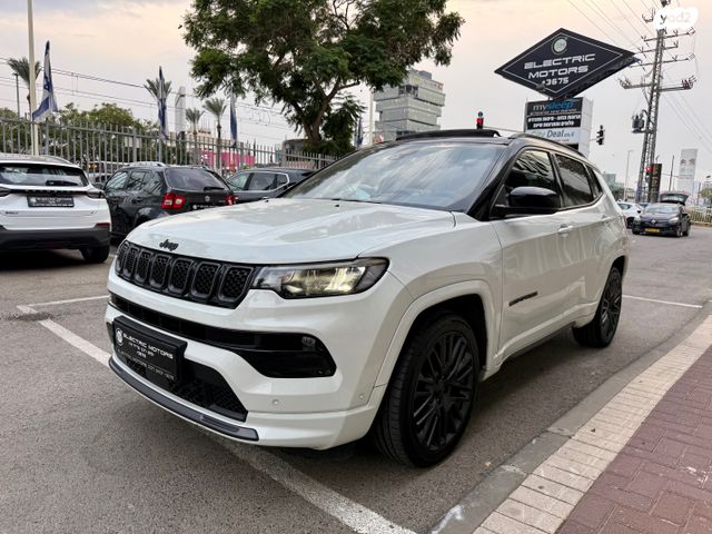 מודעת רכב ג'יפ קומפאס 2