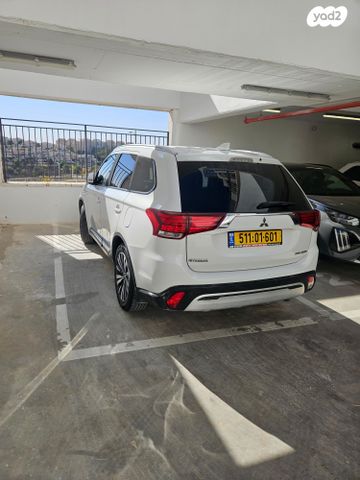 מיצובישי אאוטלנדר