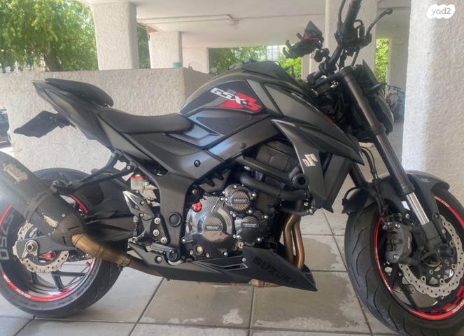 סוזוקי GSXS750
