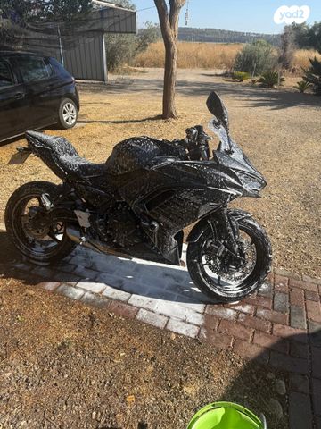 קאוואסאקי נינג'ה 650