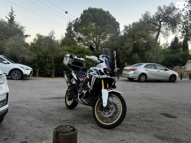 הונדה CRF1000L אפריקה טווין