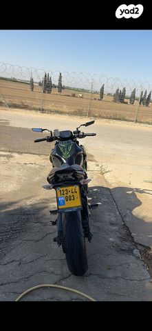 קאוואסאקי Z650 abs