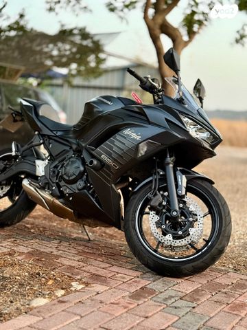 קאוואסאקי נינג'ה 650