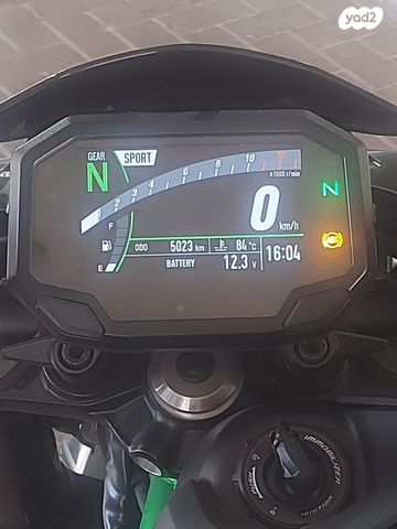קאוואסאקי Z900
