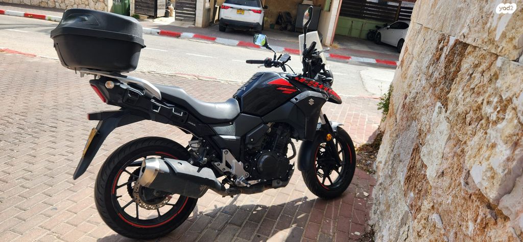 סוזוקי וי-סטרום 250