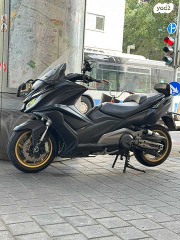 מודעת רכב קימקו AK 550