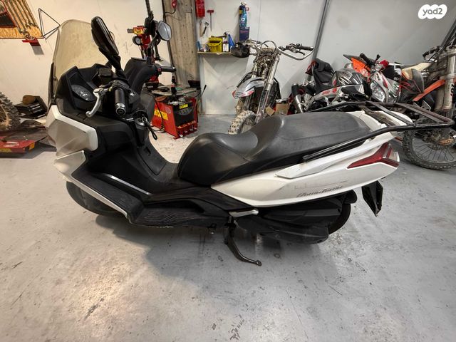 קימקו דאון-טאון 350