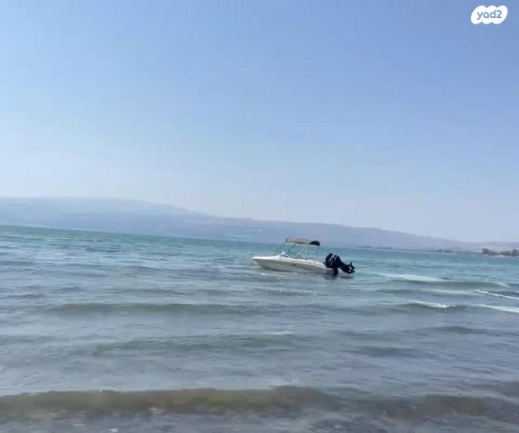 יאכטות - סירות מנוע