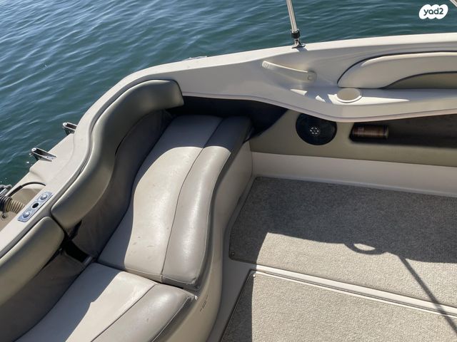 יאכטות - סירות מנוע