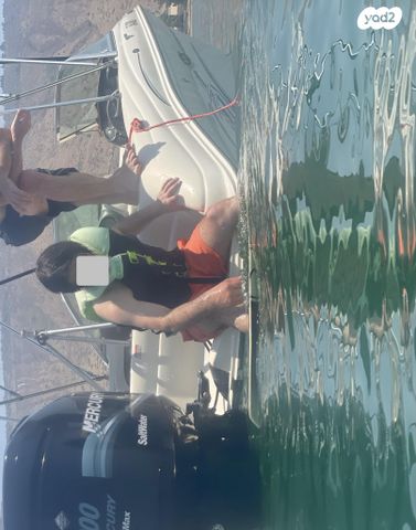 יאכטות - סירות מנוע