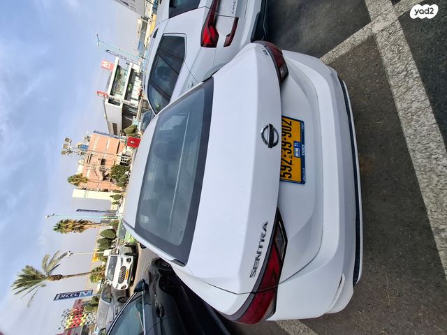 ניסאן סנטרה