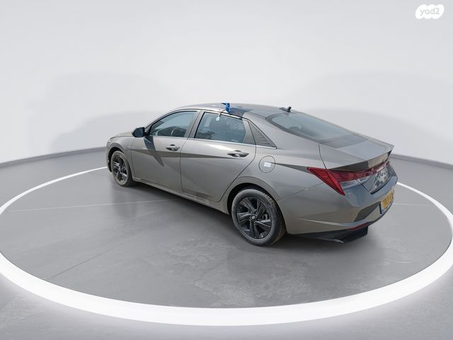 יונדאי אלנטרה