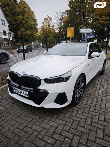 מודעת רכב ב מ וו סדרה 5