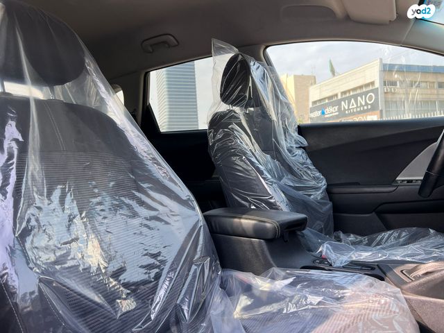 קיה נירו פלוס