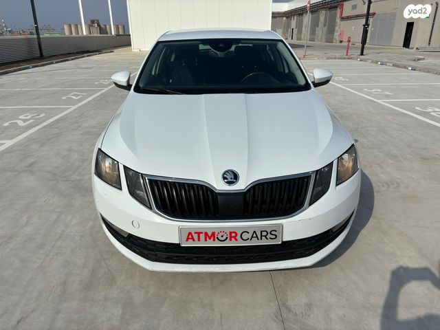 סקודה אוקטביה