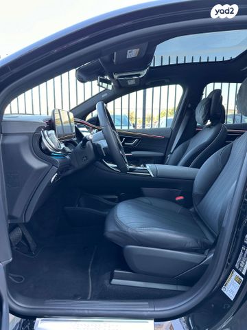 מרצדס-בנץ EQS SUV