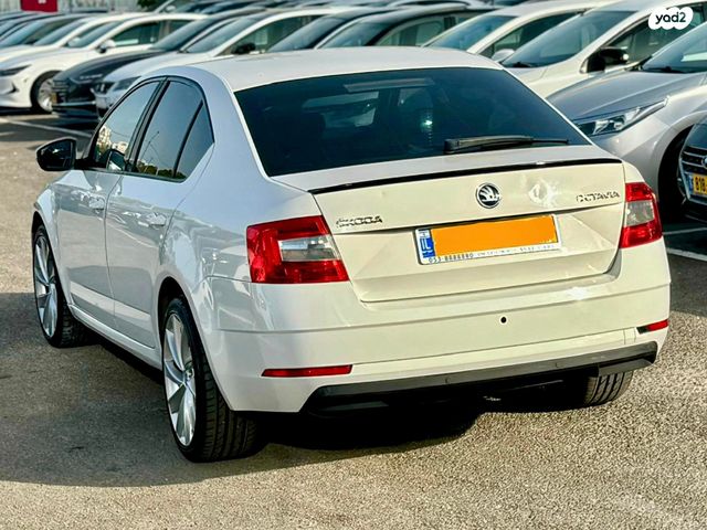 סקודה אוקטביה