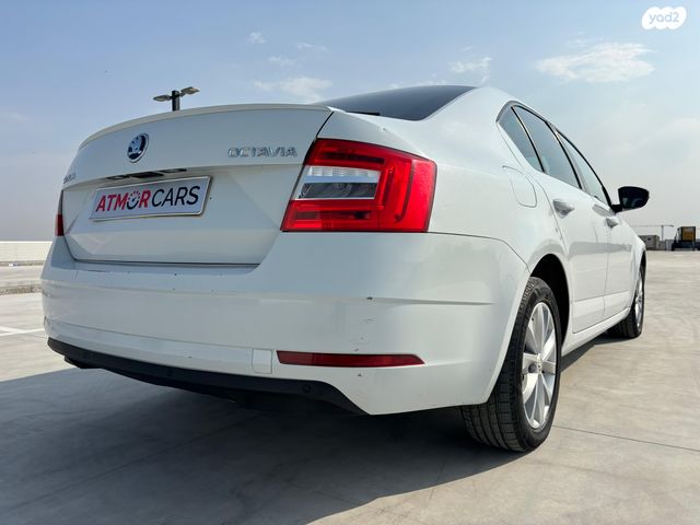 סקודה אוקטביה