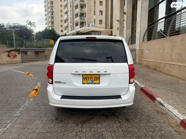 דודג' קראוון