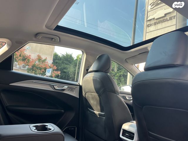 ג׳ילי Geometry C