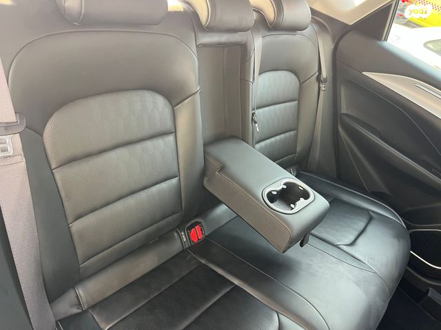 ג׳ילי Geometry C