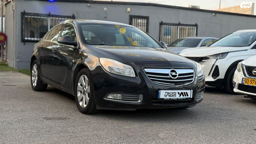 מודעת רכב אופל אינסיגניה