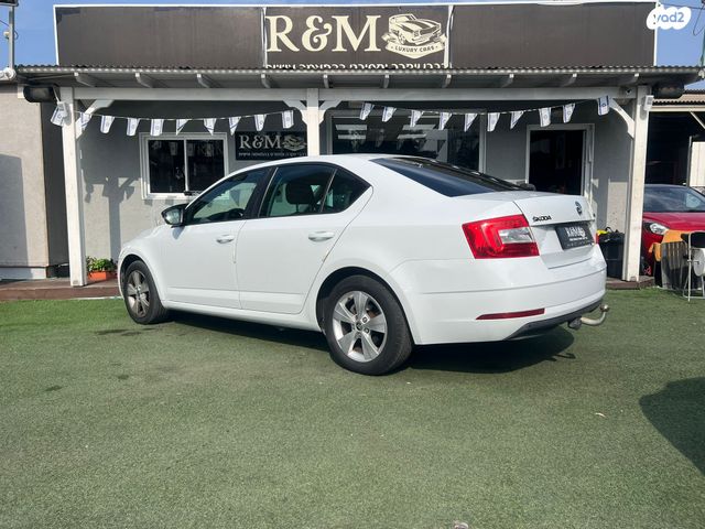 סקודה אוקטביה