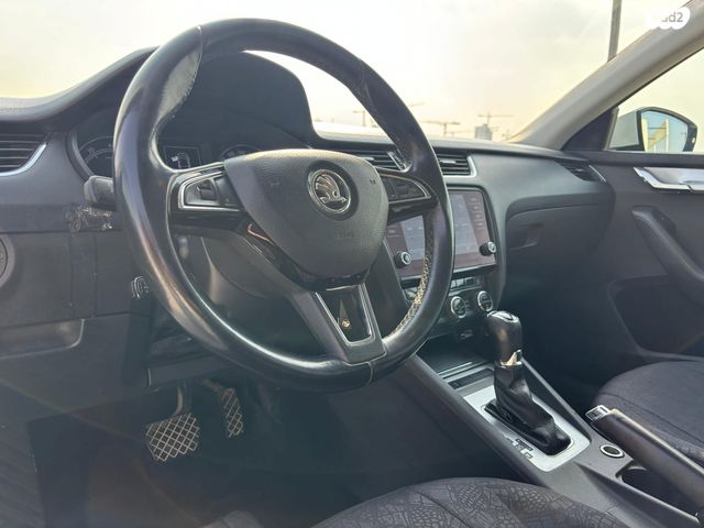 סקודה אוקטביה