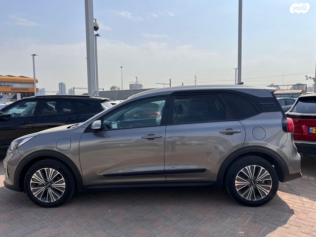 קיה נירו פלוס