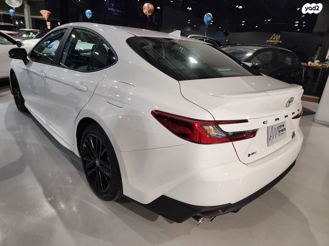 מודעת רכב טויוטה קאמרי 1