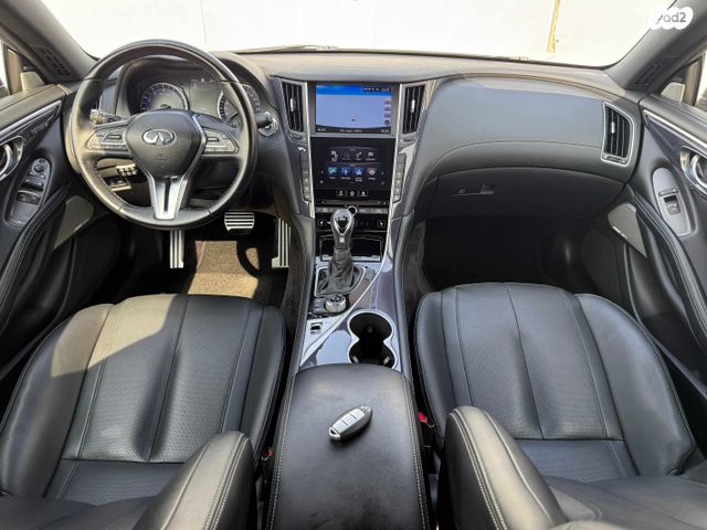 אינפיניטי Q60