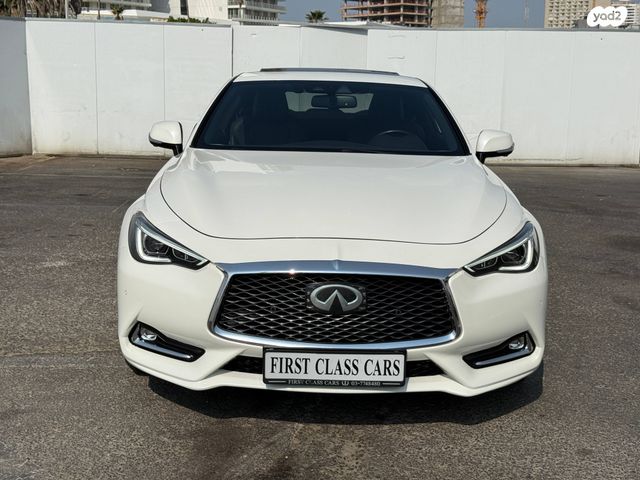 אינפיניטי Q60