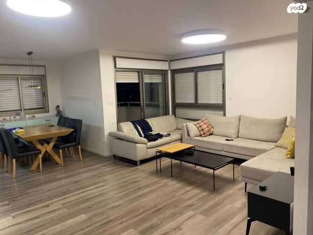 מגדל הלבנון 15