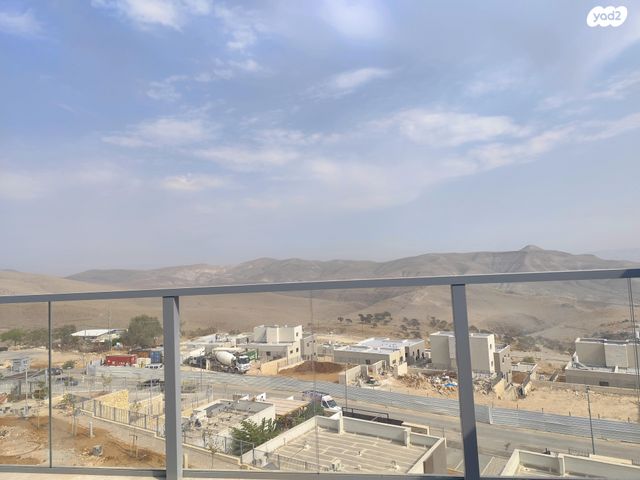 דרך הגלעד 100