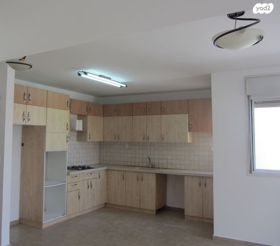 דירה, ישעיהו הנביא 31, הנביאים, מודיעין מכבים רעות